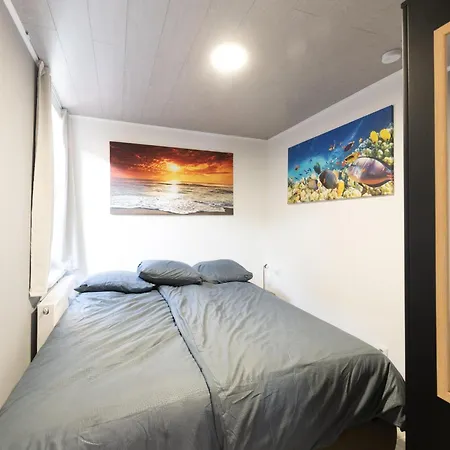Seaside Escape Mariakerke, Cleaning Included דירה אוסטנדה